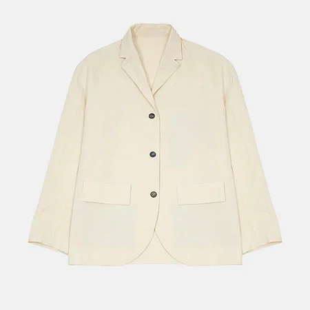 Bea jacket is an oversized blazer in a beautiful off-white Cotton/Linen fabric. Notched lapel, dropped shoulder with three button fastening, two flap pockets.   72% Cotton, 28% Linen. 