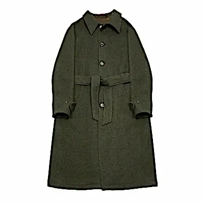 De Bonne Facture Overcoat in Moss Green